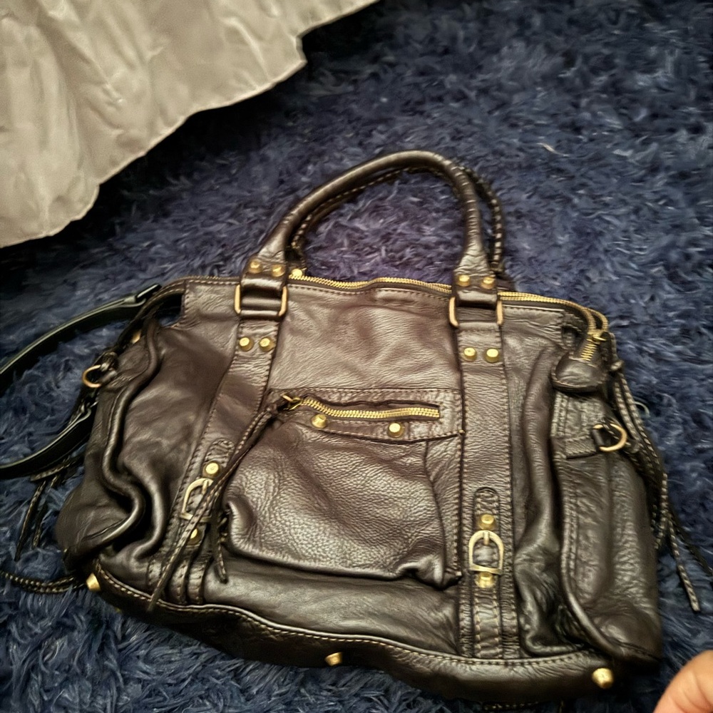 Elegant Black Leather Handbag